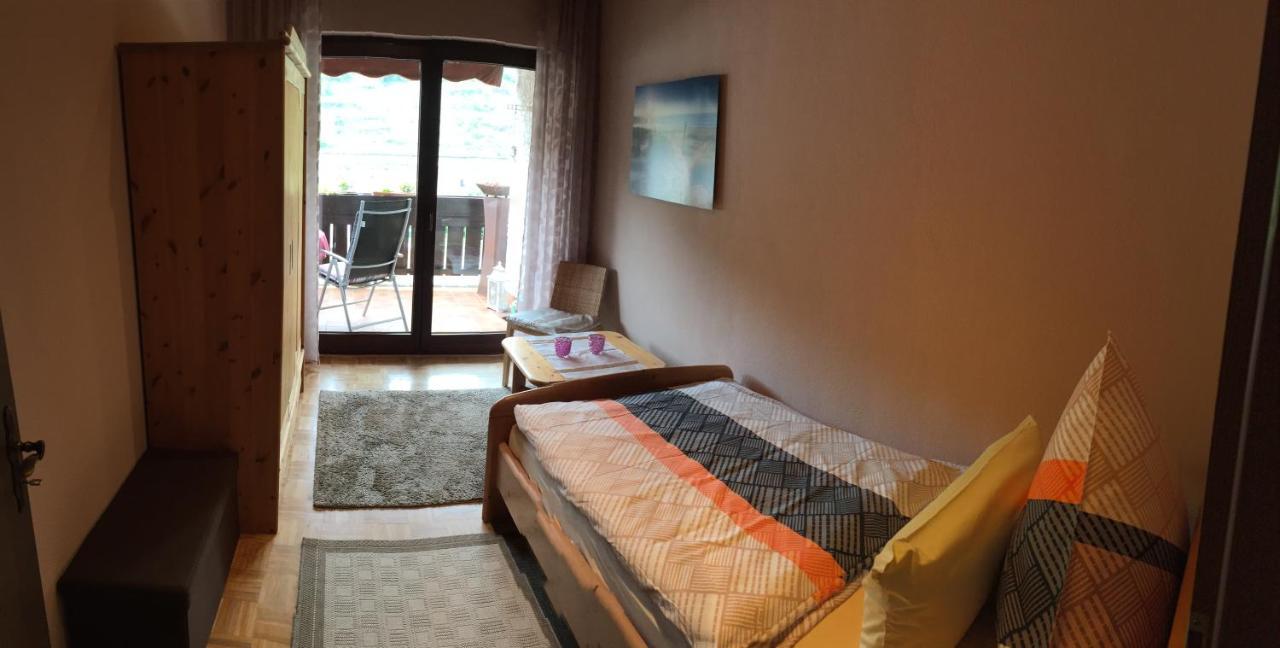 Ferienwohnung Unter Dem Schild Oberfell ภายนอก รูปภาพ